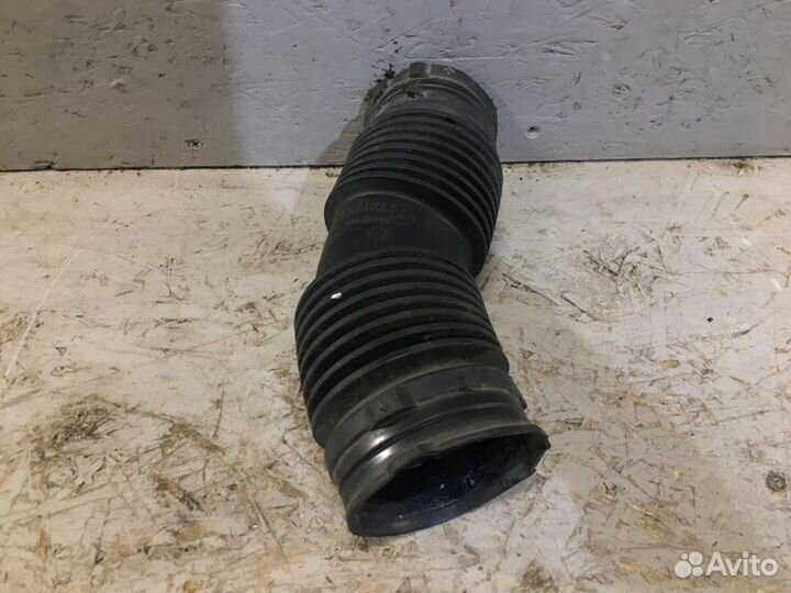Патрубок воздушного фильтра Renault Kaptur