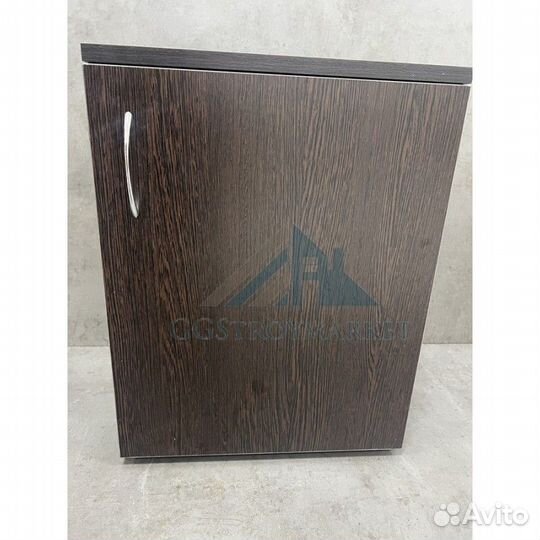 Тумба прикроватная с полкой