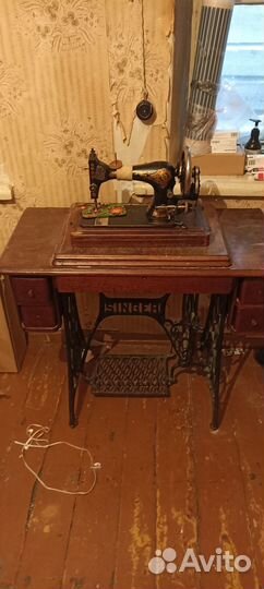 Швейная машинка Singer антикварная