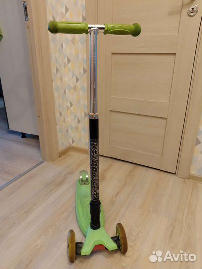 Самокат детский трехколесный