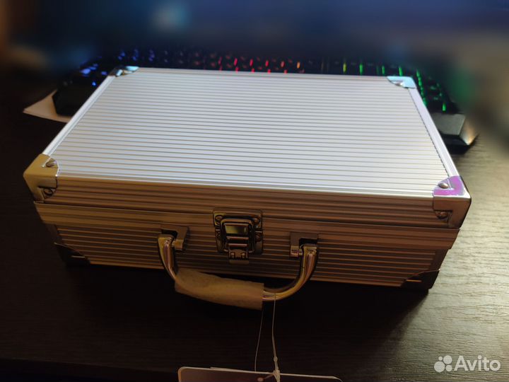 Набор косметики (подарок для девочки)