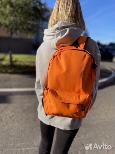 Рюкзак оранжевый