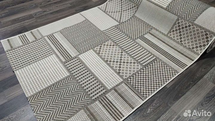 Ковёр, Дорожка ковровая (Циновка)