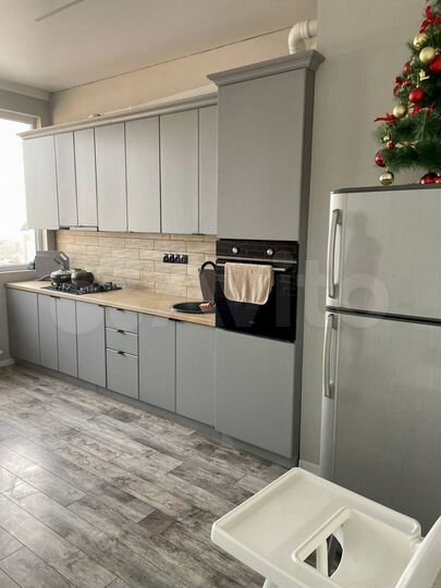 2-к. квартира, 65 м², 8/13 эт.