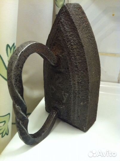 Утюг чугунный старинный