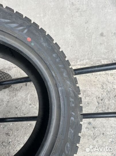 Dunlop SP Winter Ice 02 215/55 R16