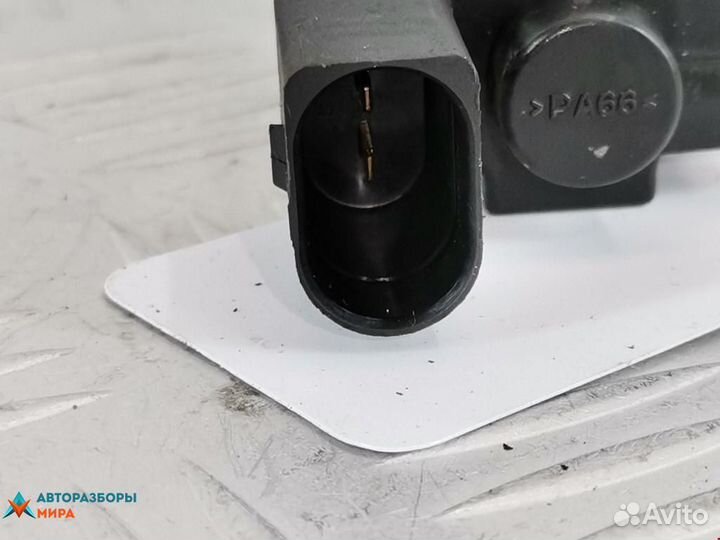 Клапан вакуумного управления Volkswagen Passat B5