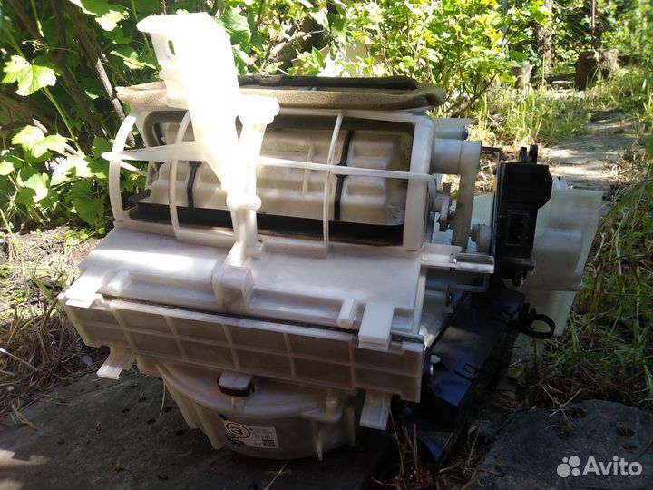 Вентилятор печки Subaru Legacy