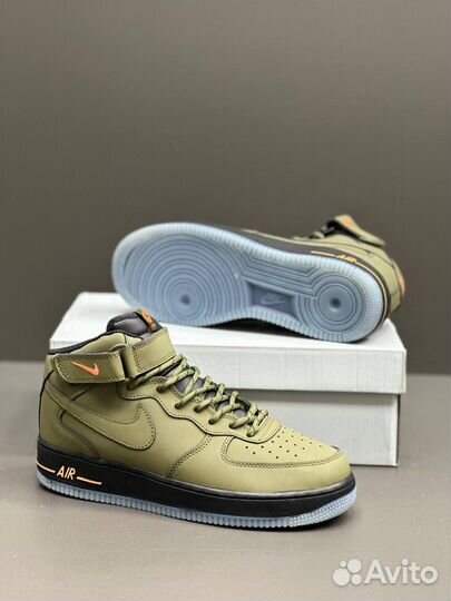 Кроссовки Nike Air Force 1 с мехом