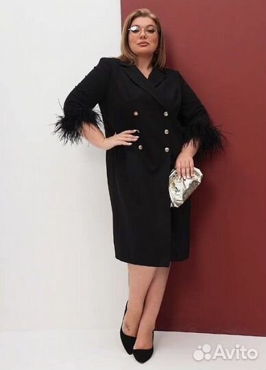 Очень стройнит С перьями платье-пиджак р.66-68
