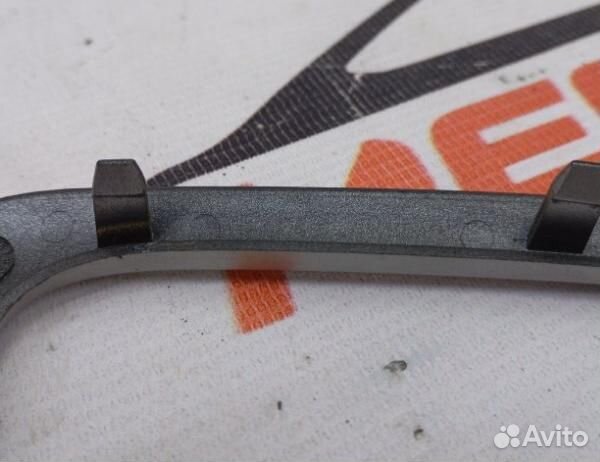 Накладка внутренней ручки двери левая Peugeot 307