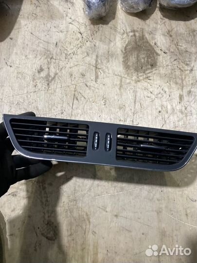 Воздуховод печки Mercedes-Benz Cls-Class W219