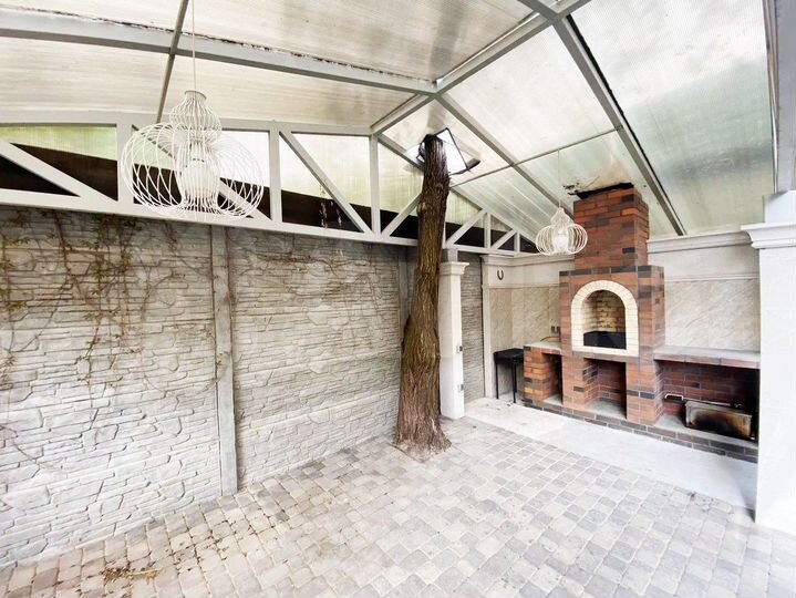 Дом 349,2 м² на участке 6,6 сот.