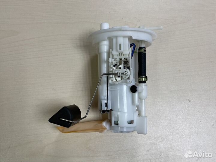 Насос топливный в сборе Mitsubishi Grandis