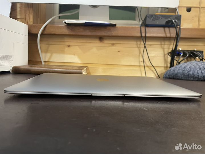 Macbook air 2020 Intel Core i5