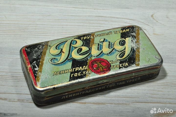 Жестяная коробочка от табака 