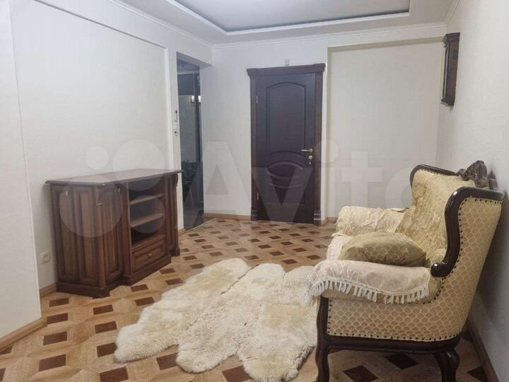 4-к. квартира, 77,5 м², 2/5 эт.