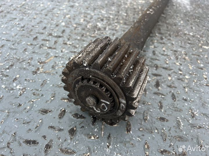 Полуось Маз супер