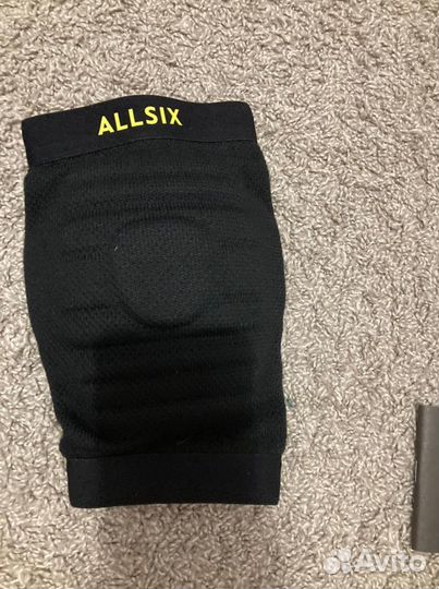 Наколенники волейбольные