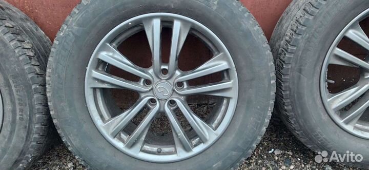 R18 Michelin Latitude Alpin HP 265/60, PCD 5x114.3 DIA 73.2