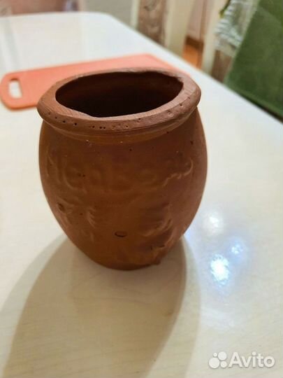 Глиняный горшок для меда