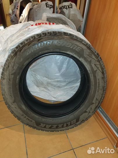 Bridgestone Blizzak DM-V2 225/65 R17