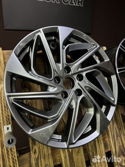 K&K 7x18/5x114,3 ET35 D60,1 кс883 Дарк платинум