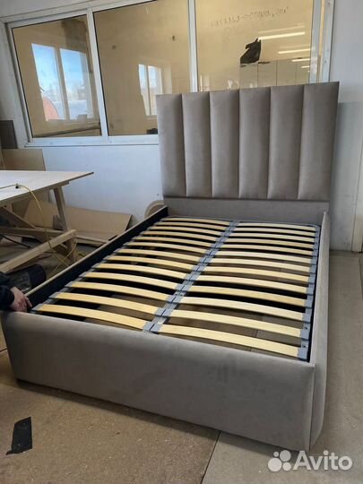 Кровать двухспальная 180 200 новая
