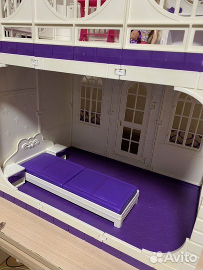 Большой кукольный домик