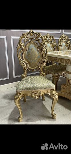 Столы и стулья