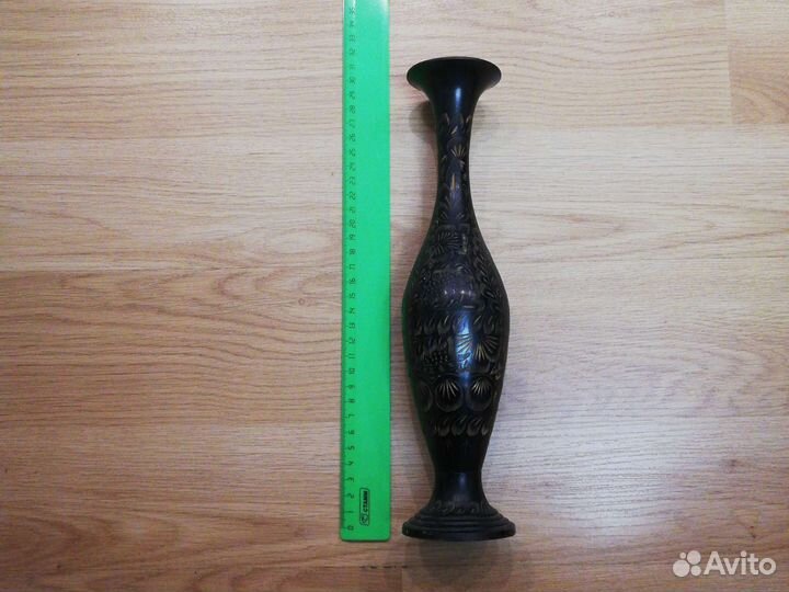 Подсвечник. Ваза. Графин