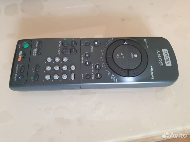 Видеомагнитофон Sony SLV810EE