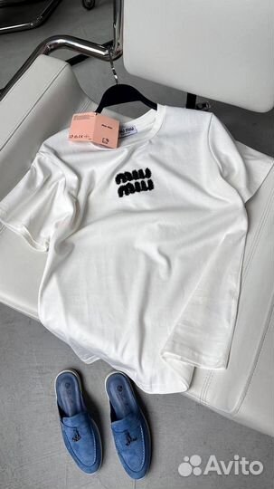 Белая летняя футболка Miu Miu хит