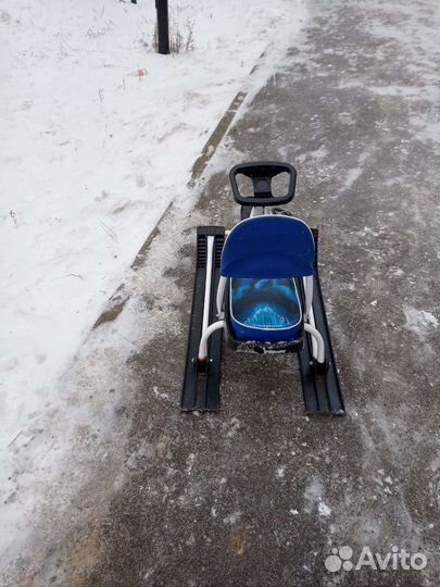 Санки и снегокат