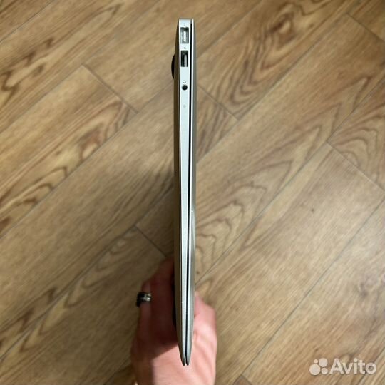 Macbook air 13 mid 2011