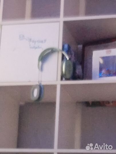 Сломанный наушник