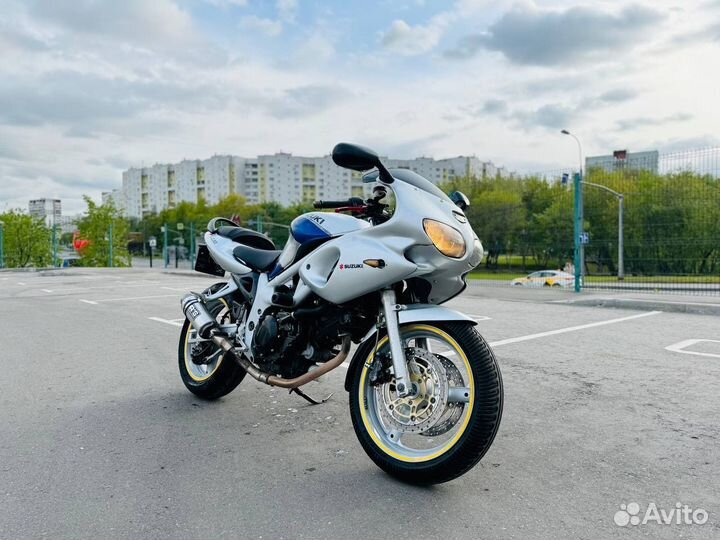 Suzuki SV650S