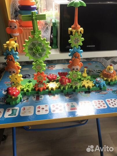 Развивающие игрушки для малышей