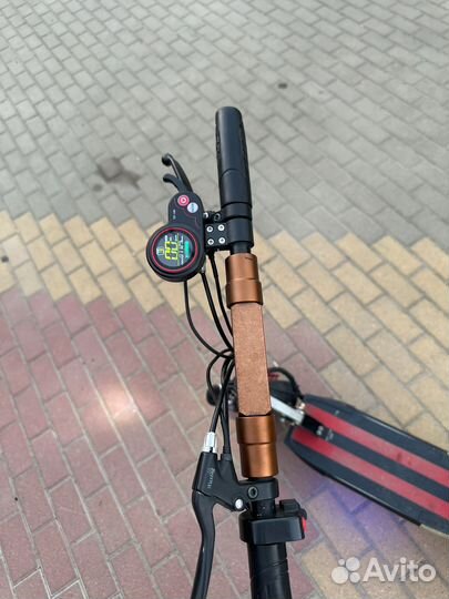 Электросамокат kuggo m4 pro