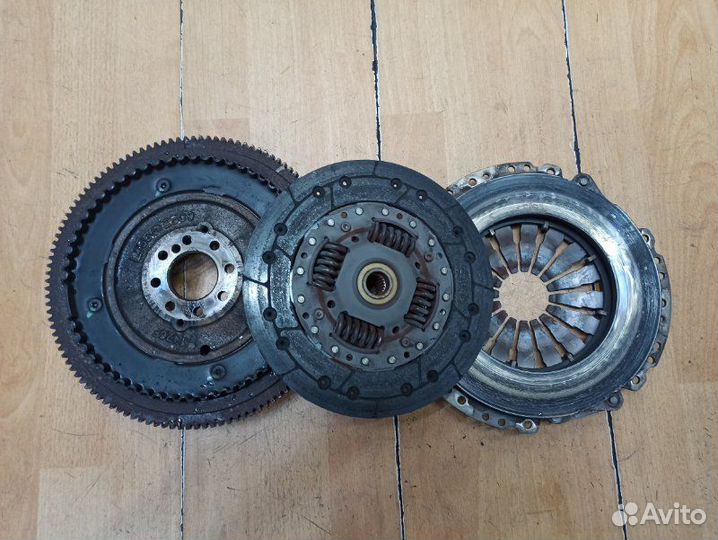 Комплект сцепления Opel Astra J A13DTC 2012