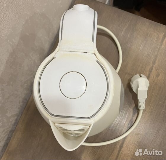 Чайник электрический polaris