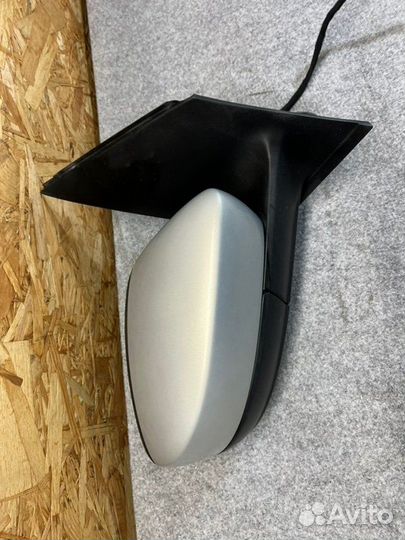 Зеркало заднего вида боковое переднее правое