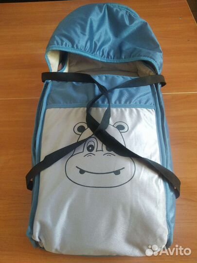 Переноска+детские вещи