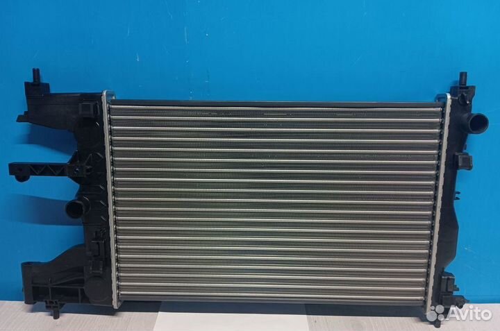 Радиатор двс Chevrolet Cruze 1 (2009-нв) 1,6 л