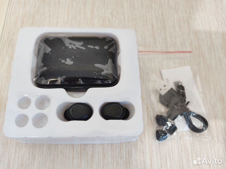 Наушники беспроводные новые F9