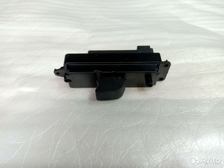 Кнопка стеклоподъёмника mazda 6 GH