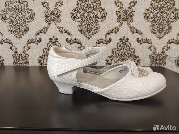 Туфли для девочки 33 размер