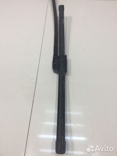 Поводок стеклоочистителя правый (Geely Atlas)