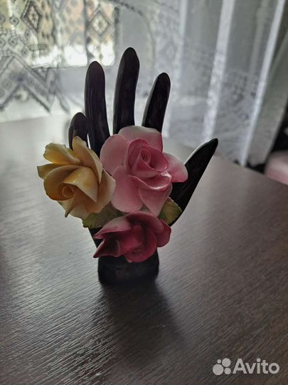 Цветы из фарфора