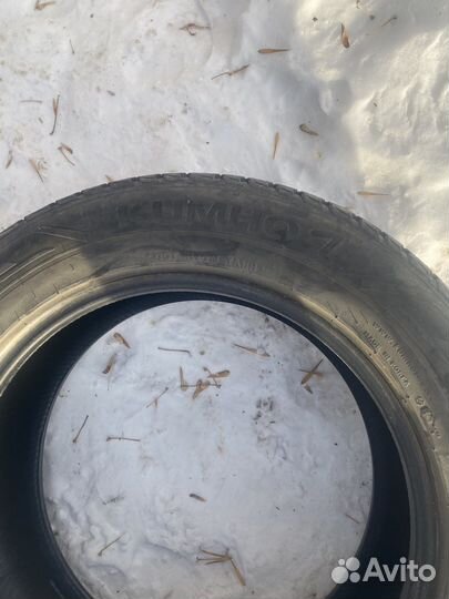 Kumho 722 235/60 R18 103H